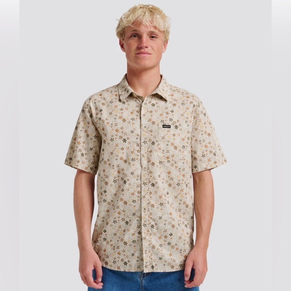 Quiksilver Ditsy Mini Classic Short Sleeve Shirt Color Moonstruck